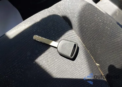 2011 Honda Cr-V Lx z USA, uszkodzony, nr VIN 5J6RE4H33BL105951